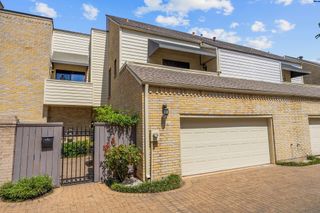 2118 Nantucket Drive C, Houston, TX 77057