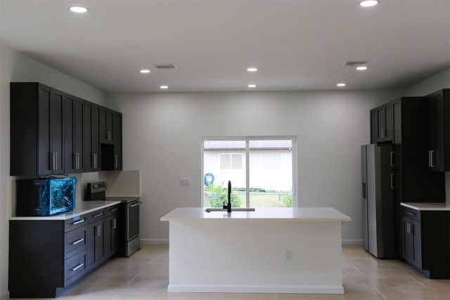 4225 Elson Avenue, Sebring, FL 33875