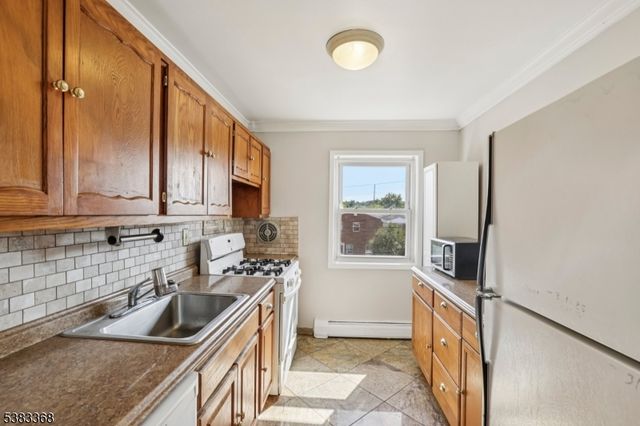 28 Knox Ter 2B, Wayne Twp., NJ 07470