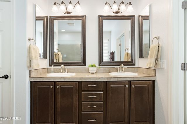 32269 N LARKSPUR Drive, San Tan Valley, AZ 85143