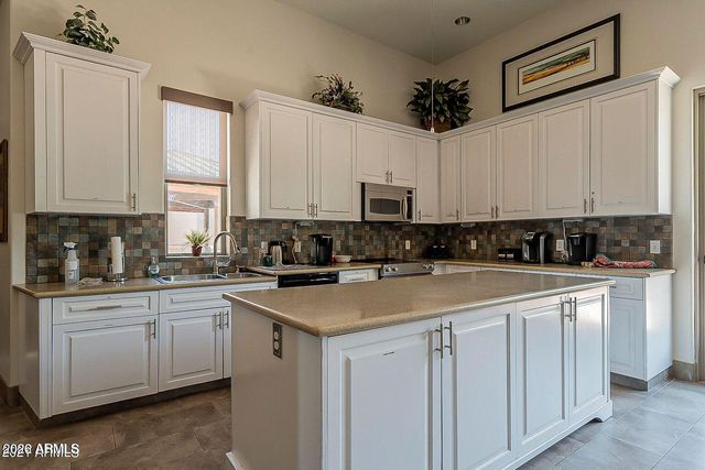 32269 N LARKSPUR Drive, San Tan Valley, AZ 85143