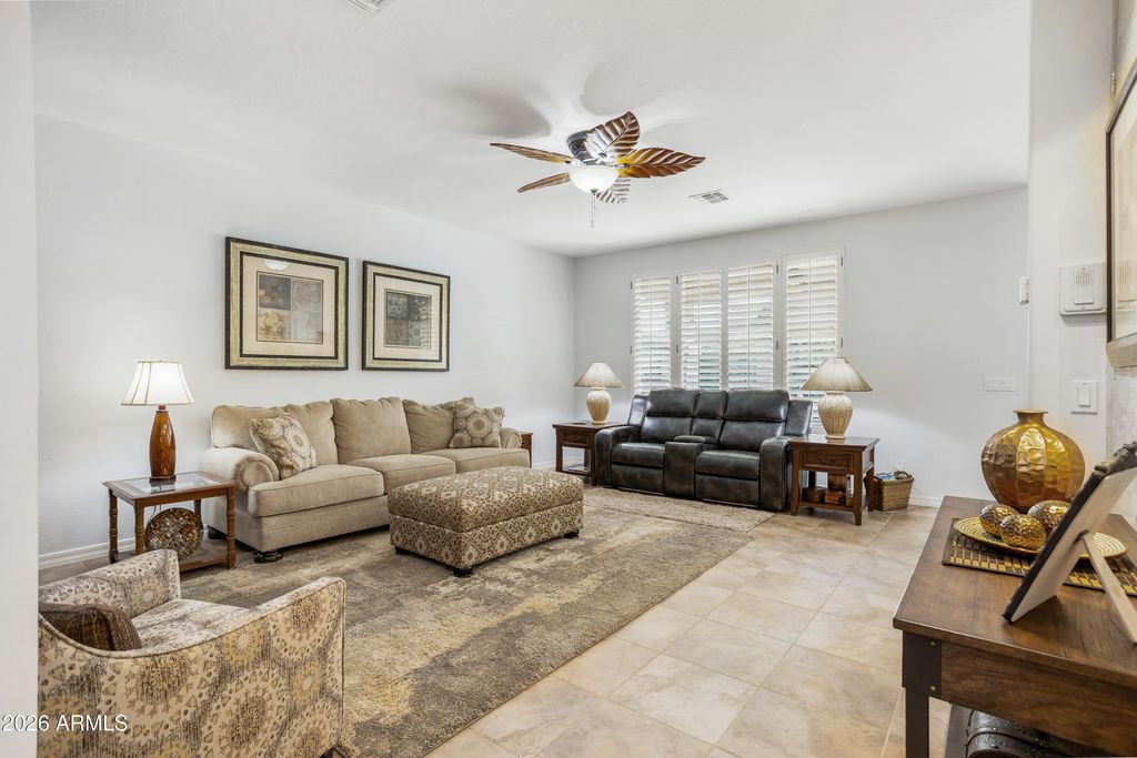 Image 15 of property listing at 32269 N LARKSPUR Drive, San Tan Valley, AZ 85143