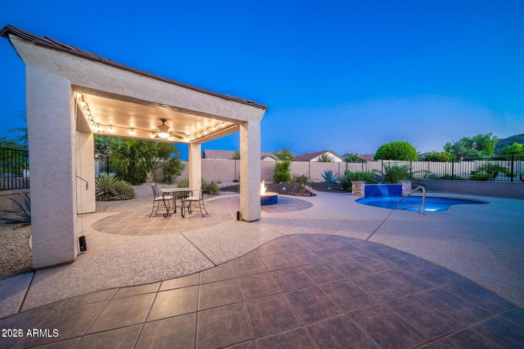 Image 2 of property listing at 32269 N LARKSPUR Drive, San Tan Valley, AZ 85143