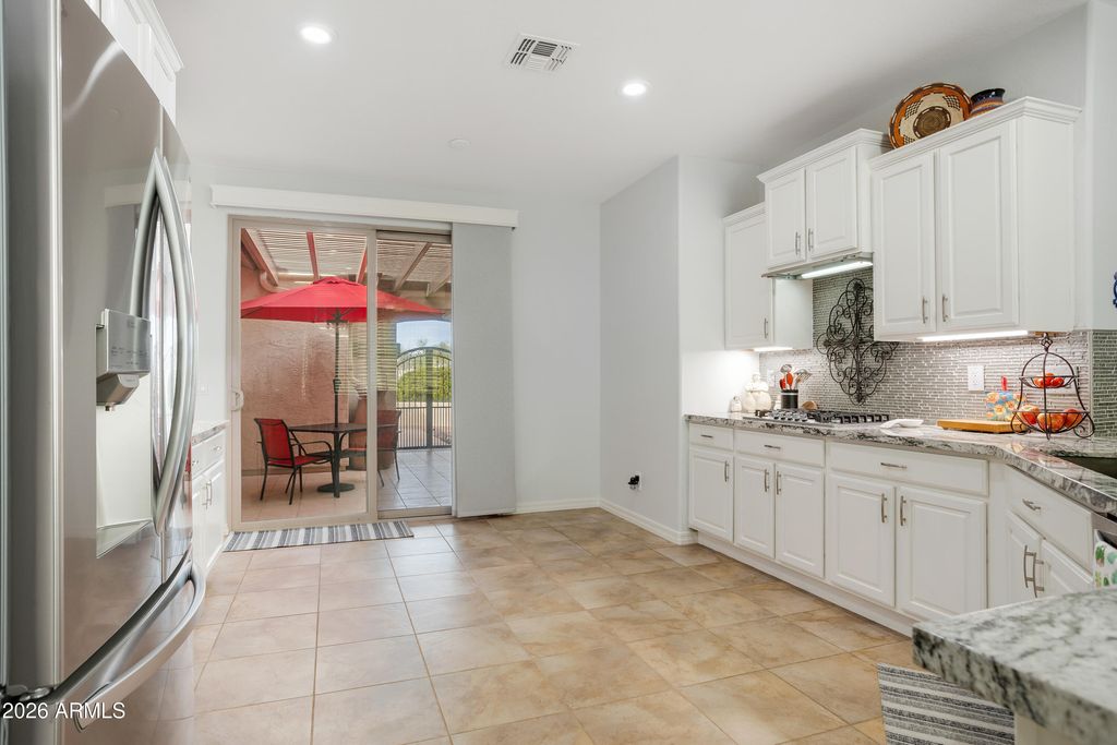 Image 28 of property listing at 32269 N LARKSPUR Drive, San Tan Valley, AZ 85143