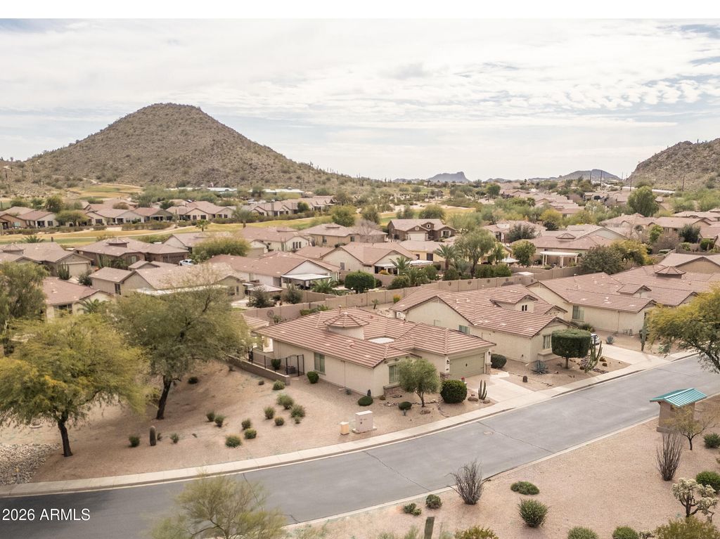 Image 7 of property listing at 32269 N LARKSPUR Drive, San Tan Valley, AZ 85143