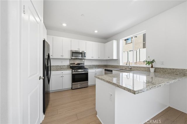 36631 Camino Springs, Murrieta, CA 92563