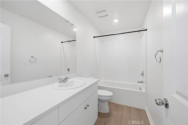 36631 Camino Springs, Murrieta, CA 92563