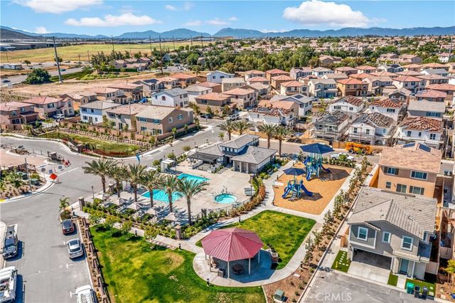 36631 Camino Springs, Murrieta, CA 92563