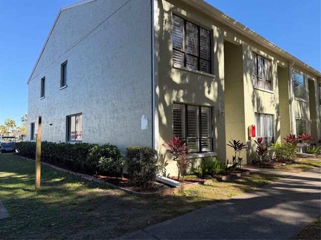 1761 CUPECOY CIRCLE 1, Lutz, FL 33558