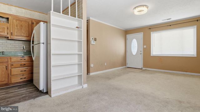 6914 ELKINS AVE, Oxon Hill, MD 20745