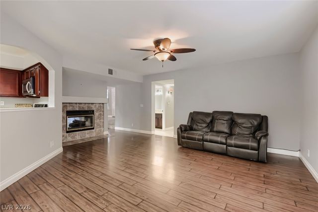 9400 Alameda Harbor Avenue, Las Vegas, NV 89117