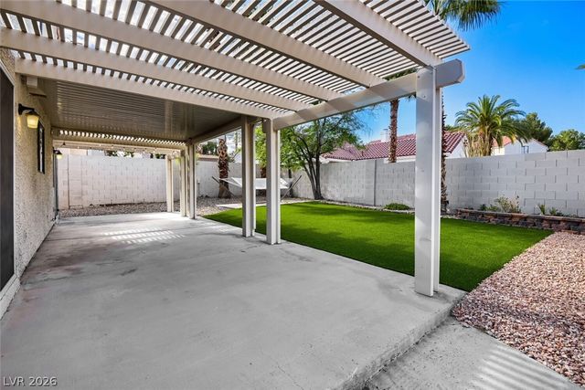 9400 Alameda Harbor Avenue, Las Vegas, NV 89117