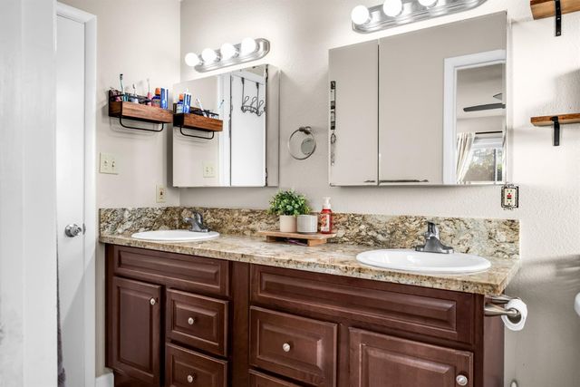 1315 Starlite Ln, Yuba City, CA 95991