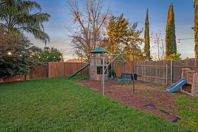 1315 Starlite Ln, Yuba City, CA 95991