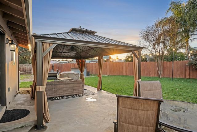 1315 Starlite Ln, Yuba City, CA 95991