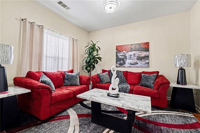 930 New Hope SW Road, Atlanta, GA 30331