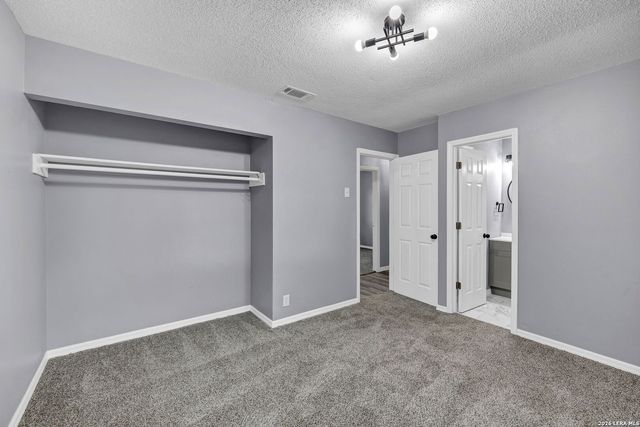 137 Stapleton St., San Antonio, TX 78227