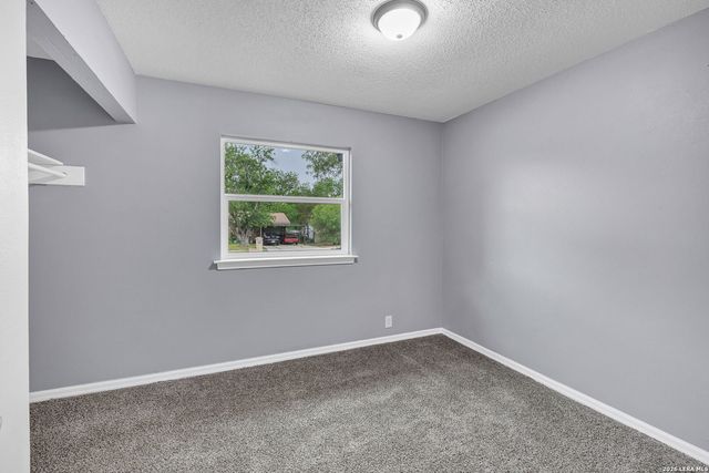 137 Stapleton St., San Antonio, TX 78227