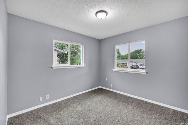 137 Stapleton St., San Antonio, TX 78227