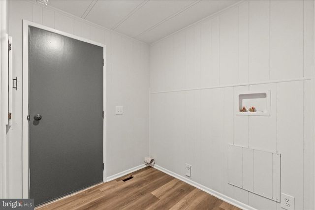 8287 PLEASANT VALLEY RD, Stewartstown, PA 17363