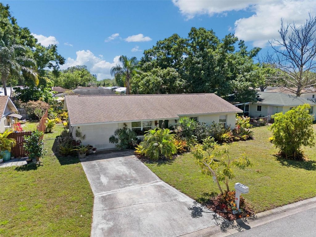 6508 3RD AVENUE NE, BRADENTON, FL 34208 — exterior
