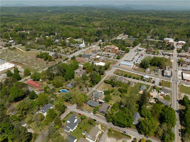 108 W Mauldin Street, Walhalla, SC 29691