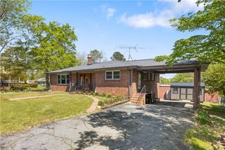 108 W Mauldin Street, Walhalla, SC 29691