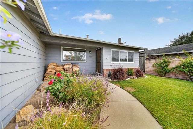 788 Bedford Drive, Salinas, CA 93901