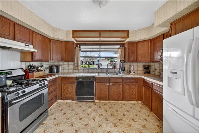 788 Bedford Drive, Salinas, CA 93901