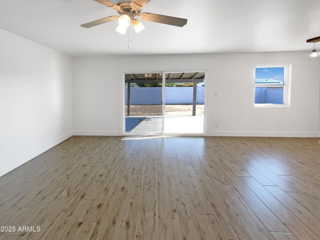 7231 N 23RD Avenue, Phoenix, AZ 85021