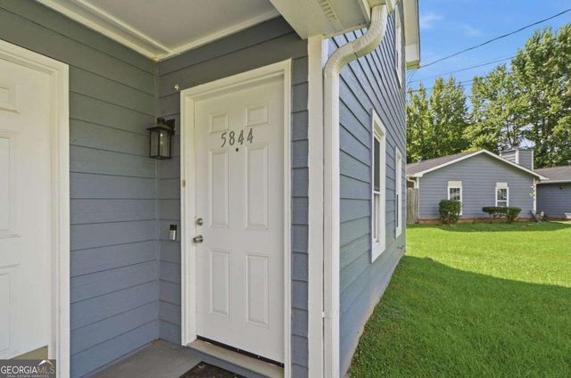 5842 N Castlegate Drive, Atlanta, GA 30349