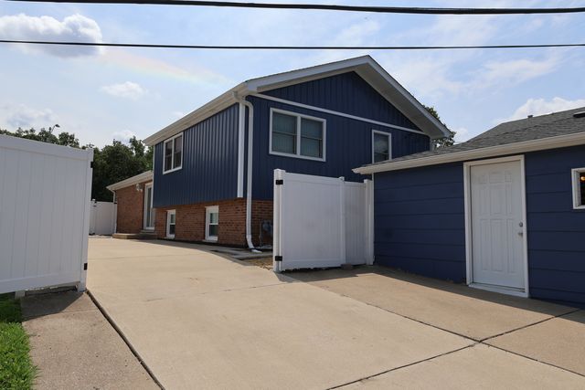 1770 Michigan City Road, Calumet City, IL 60409