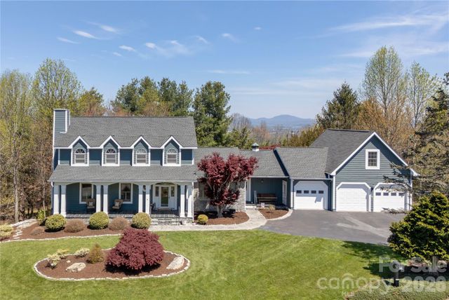 102 Brookhollow Drive, Flat Rock, NC 28731