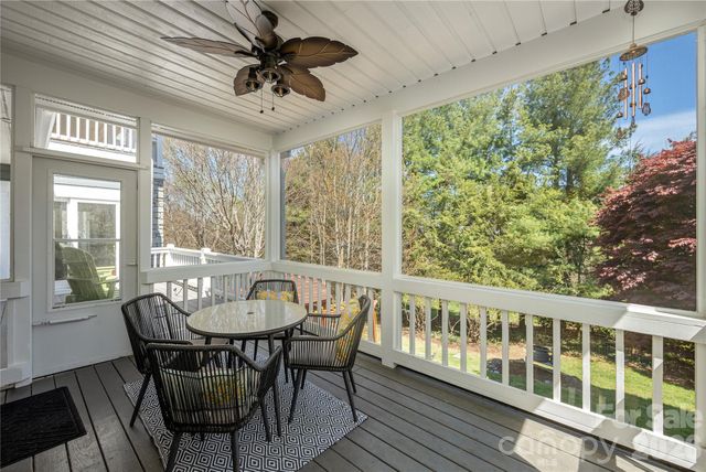102 Brookhollow Drive, Flat Rock, NC 28731