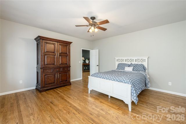 102 Brookhollow Drive, Flat Rock, NC 28731