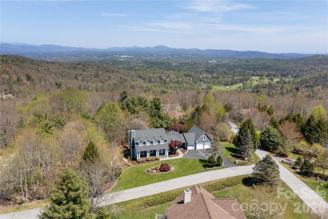 102 Brookhollow Drive, Flat Rock, NC 28731