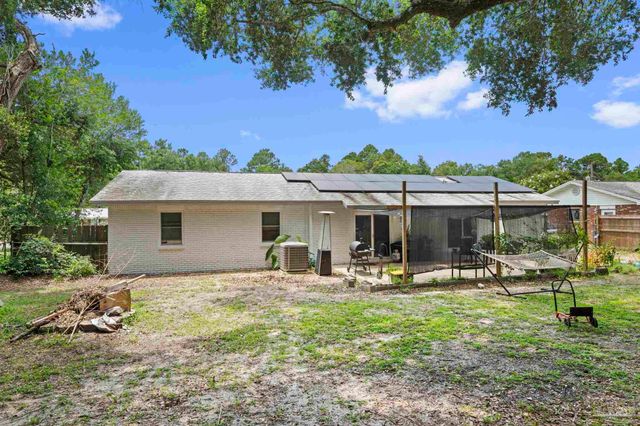 3104 Fayal Dr, Pensacola, FL 32526