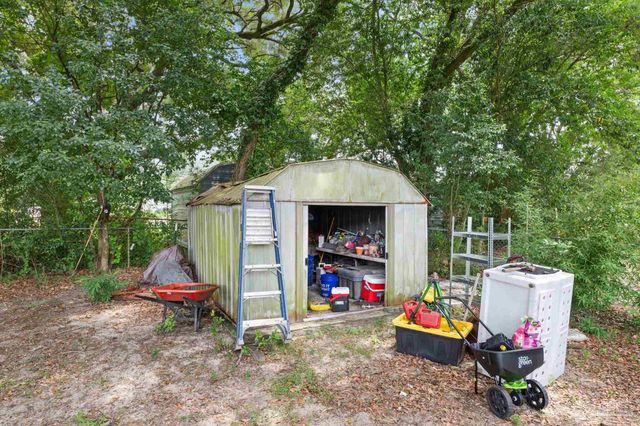 3104 Fayal Dr, Pensacola, FL 32526