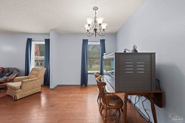 3104 Fayal Dr, Pensacola, FL 32526