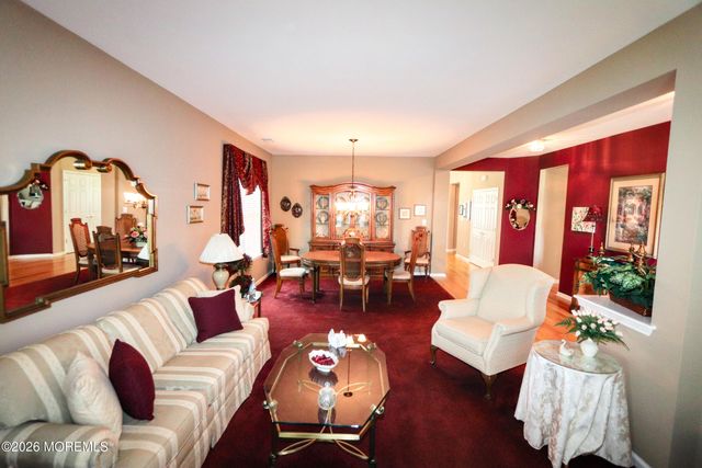 80 Cromwell Lane, Jackson, NJ 08527