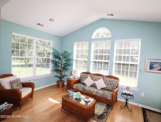 80 Cromwell Lane, Jackson, NJ 08527