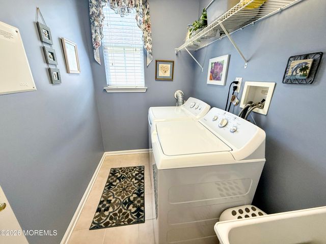 80 Cromwell Lane, Jackson, NJ 08527