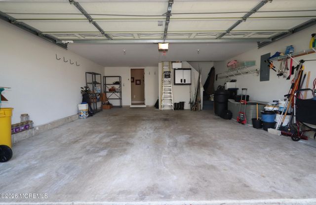 80 Cromwell Lane, Jackson, NJ 08527