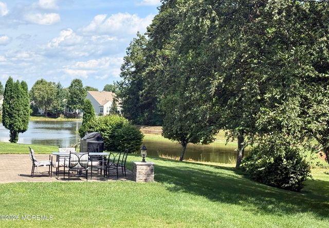 80 Cromwell Lane, Jackson, NJ 08527