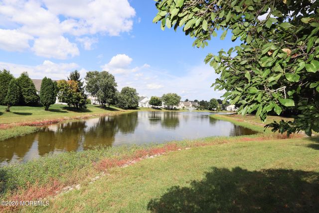 80 Cromwell Lane, Jackson, NJ 08527