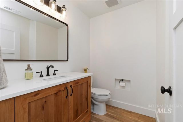 10200 W Scenic View, Star, ID 83669