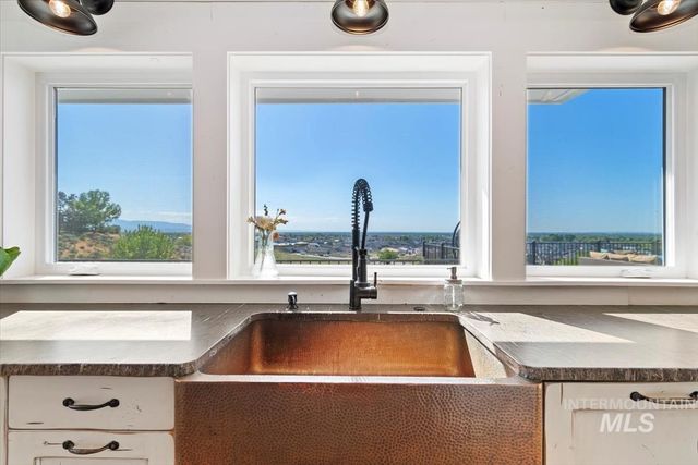 10200 W Scenic View, Star, ID 83669