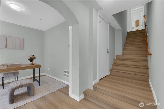 22653 Alder Crest Lane, Redmond, WA 98053