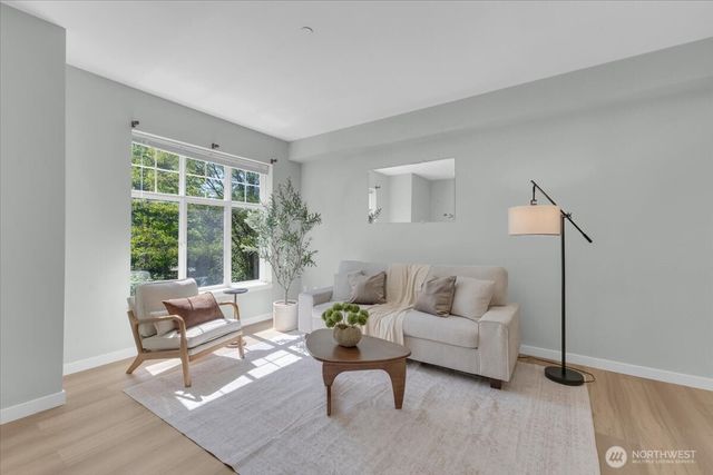 22653 Alder Crest Lane, Redmond, WA 98053