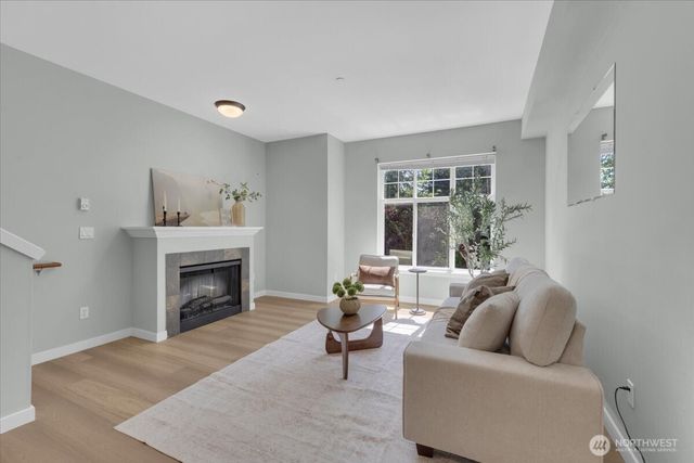 22653 Alder Crest Lane, Redmond, WA 98053